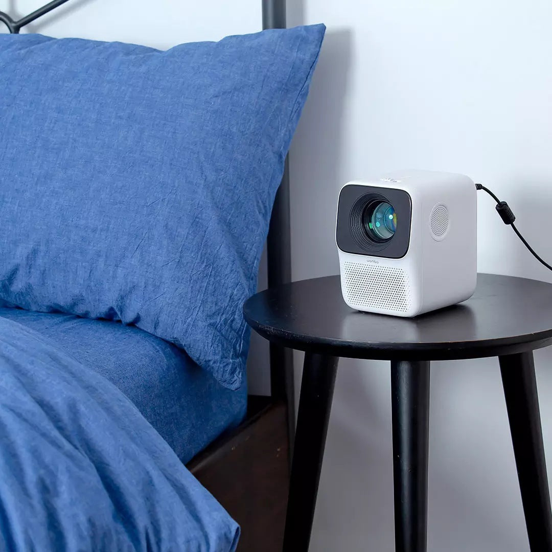 Liberfeels X  Wanbo Projector T2max-Free Home HD Small Portable Mini Projector